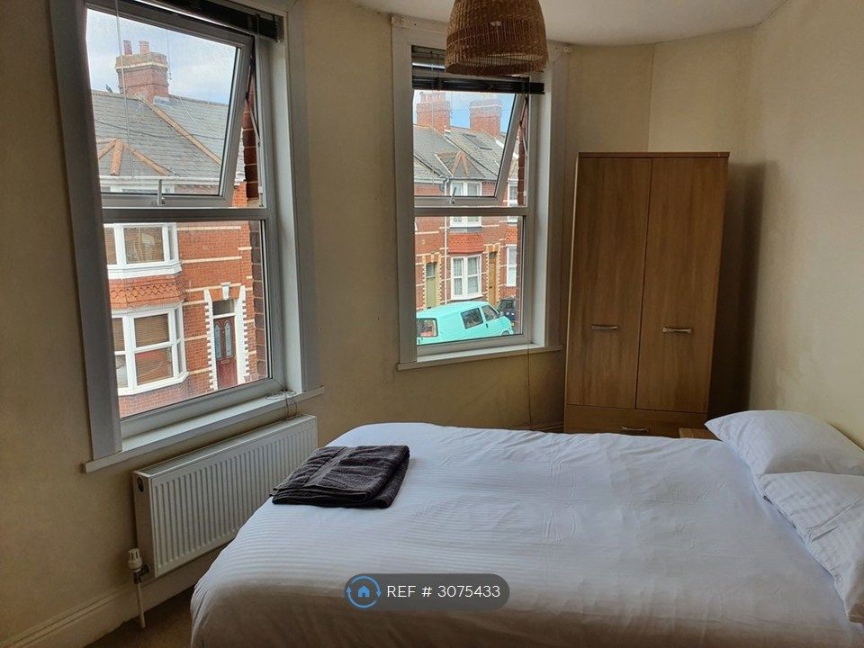 Property photo 3 of 12