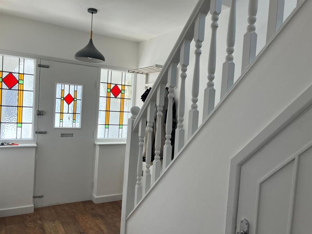 Property photo 2 of 17 Entrance.Jpg