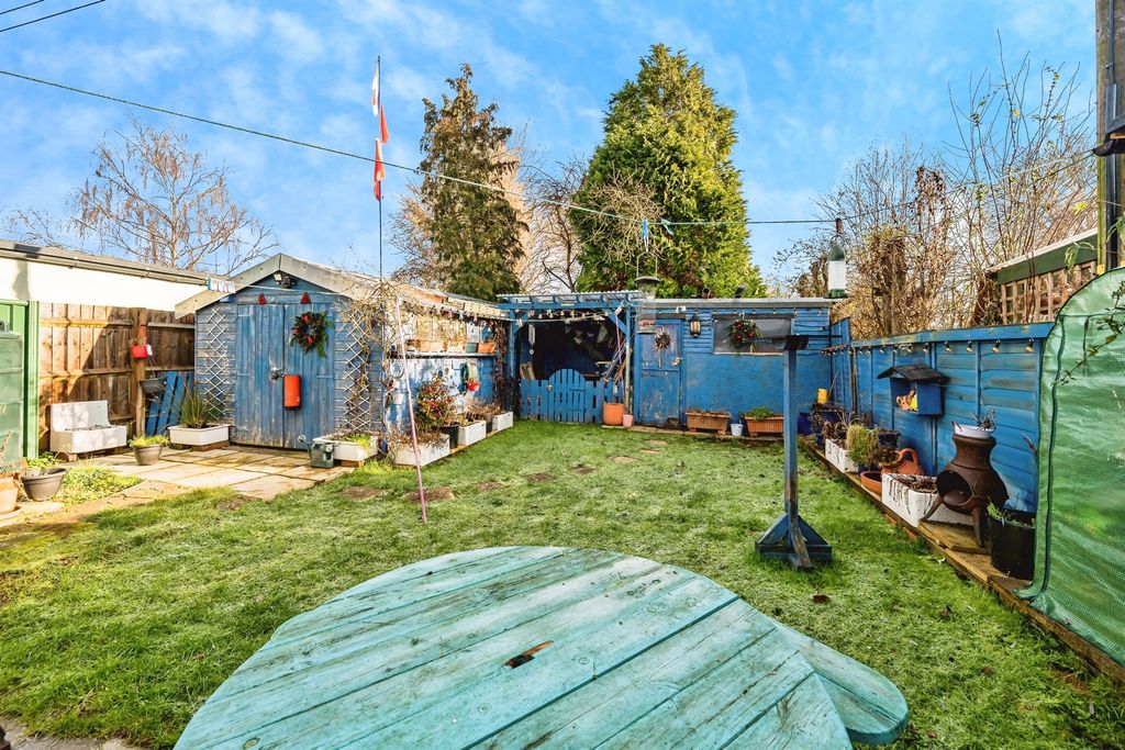 Property photo 3 of 18