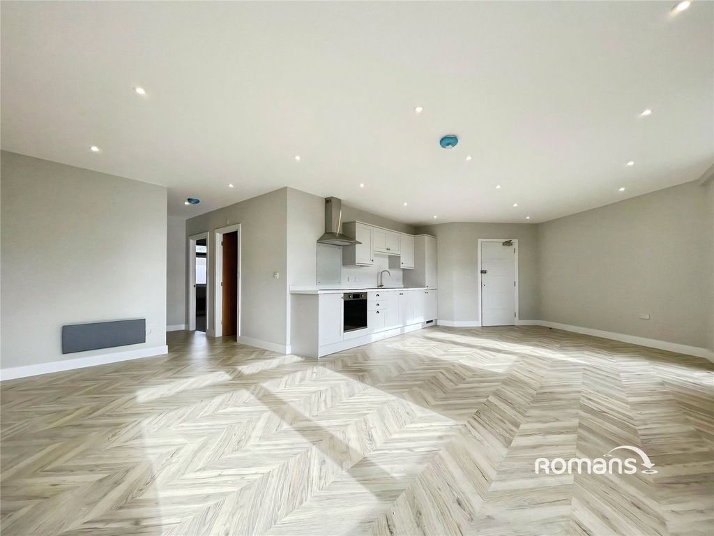 Property photo 3 of 11 Picture No. 19