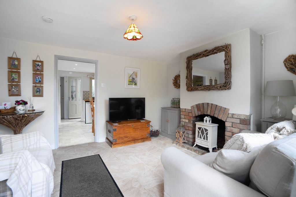 Property photo 3 of 16