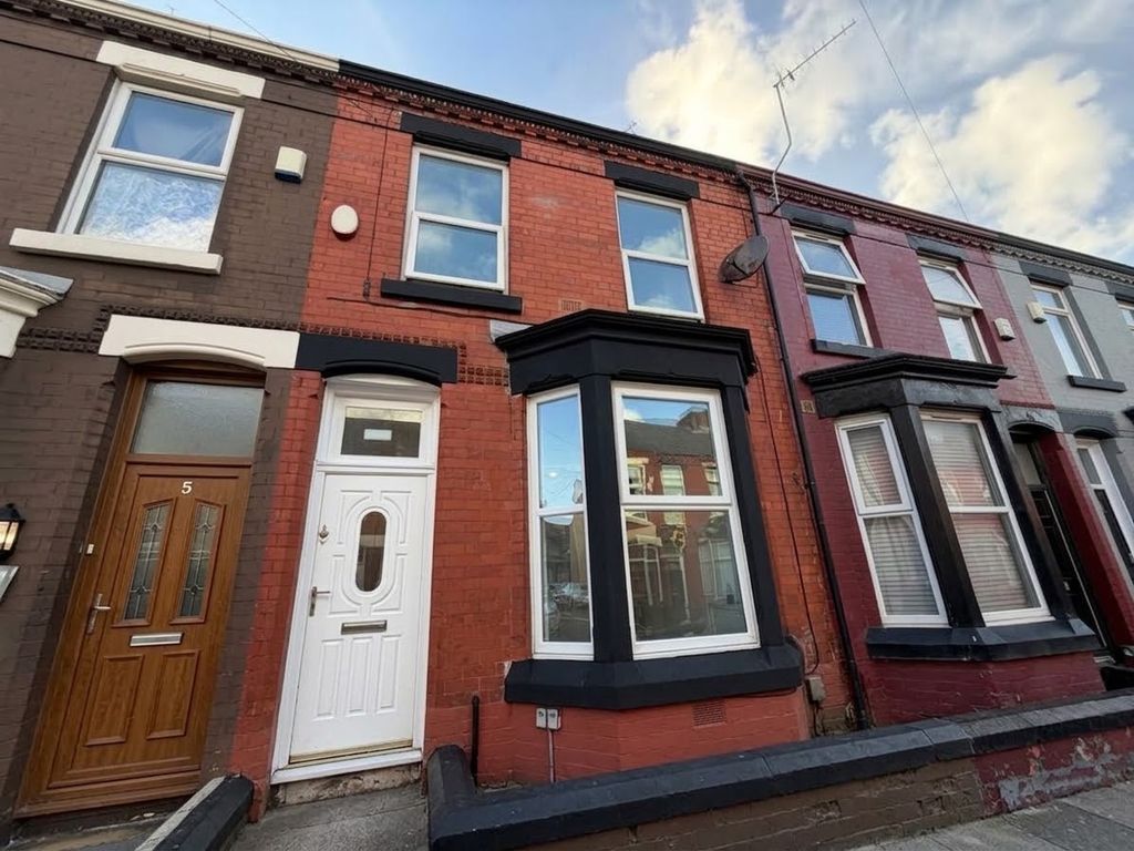 Property photo 1 of 12