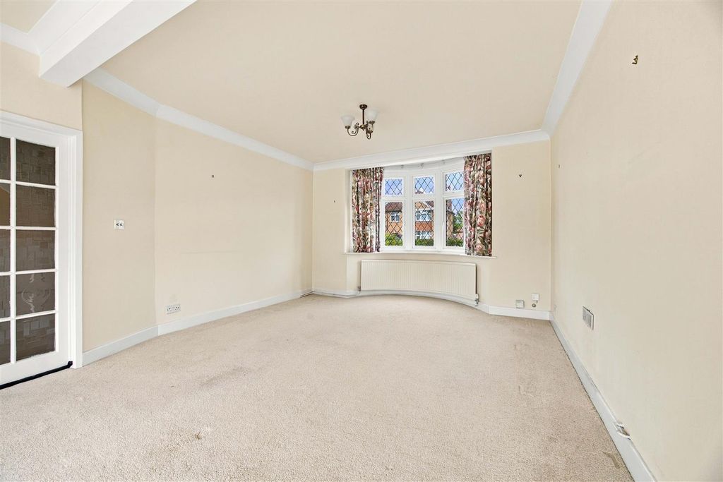Property photo 2 of 12 Living Room