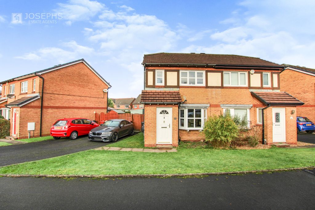 Property photo 1 of 15
