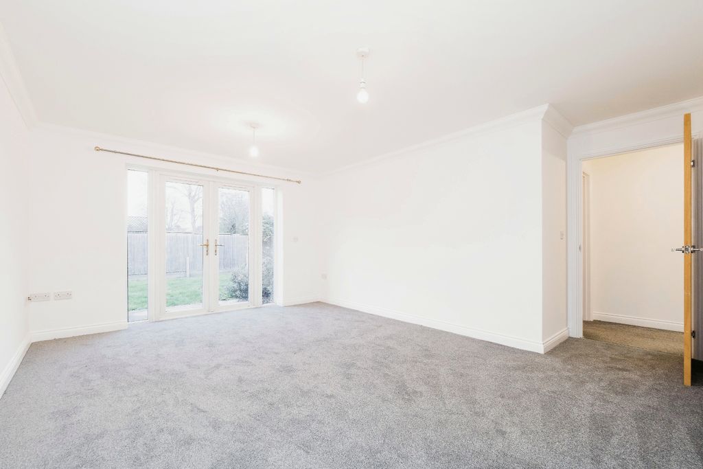 Property photo 2 of 12 _2202958