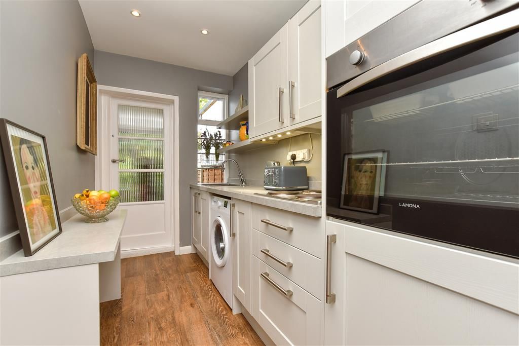 Property photo 2 of 14 Kitchen