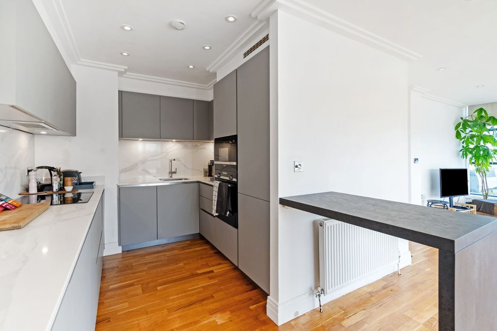 Property photo 3 of 20 89334_Apartment 6...
