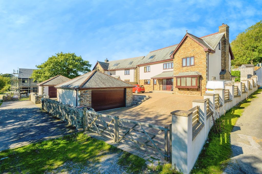 Property photo 1 of 31