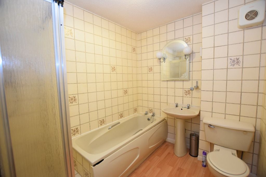 Additional image 10 of 2 bed flat for saleBriarhill Court, Prestwick, South Ayrshire KA9