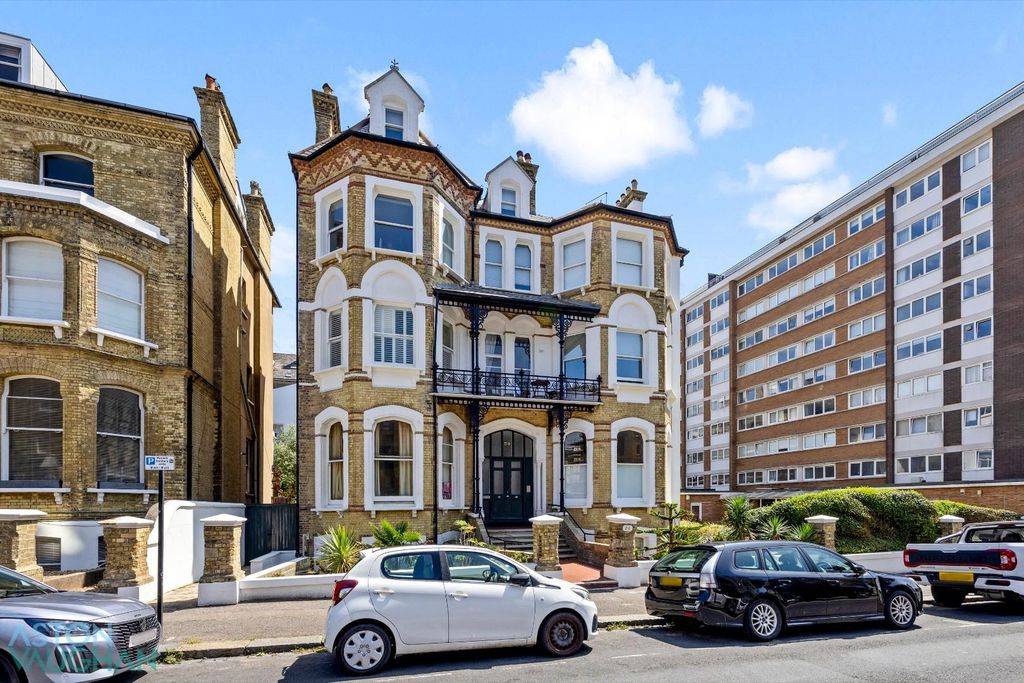Property photo 3 of 10 Second Avenue, , Flat 2-010(1).Jpg