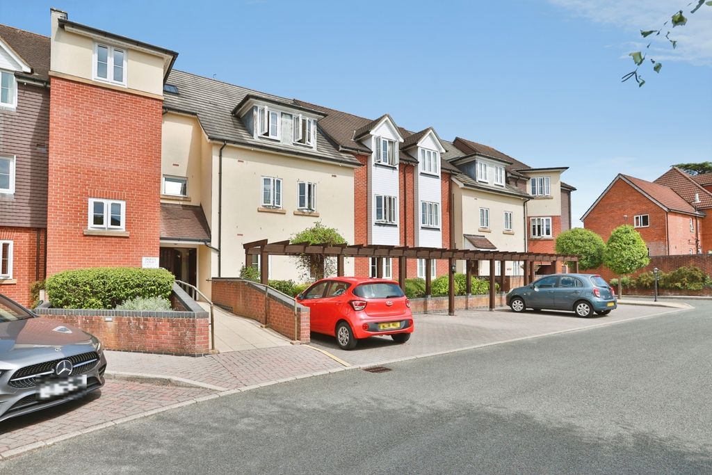 Property photo 1 of 15 Pbox-Img.Jpg
