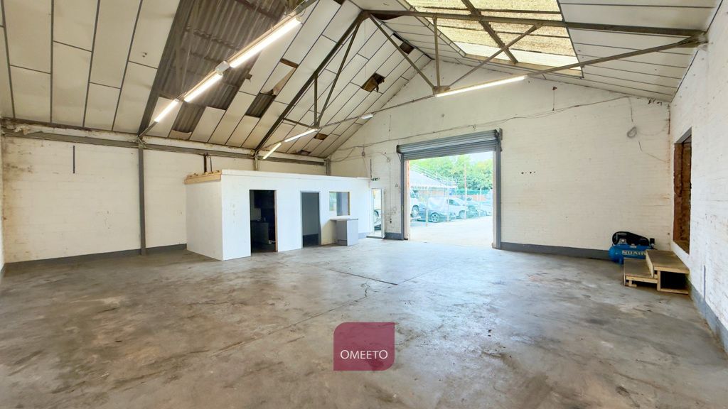 Property photo 2 of 3 Warehouse To Rent