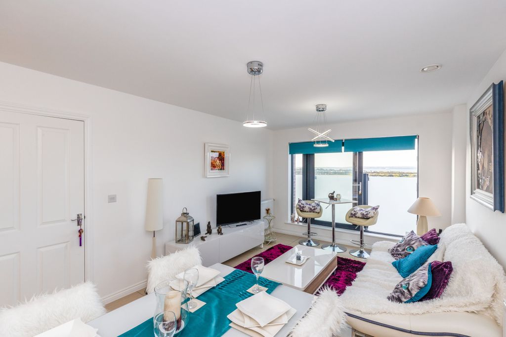 Property photo 3 of 12 Image