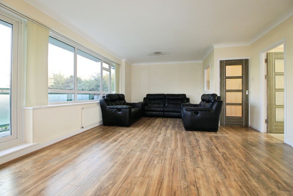 Property photo 2 of 24 Gallery