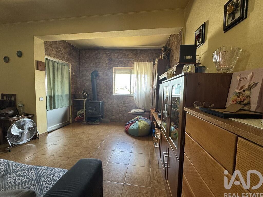 Property photo 2 of 27
