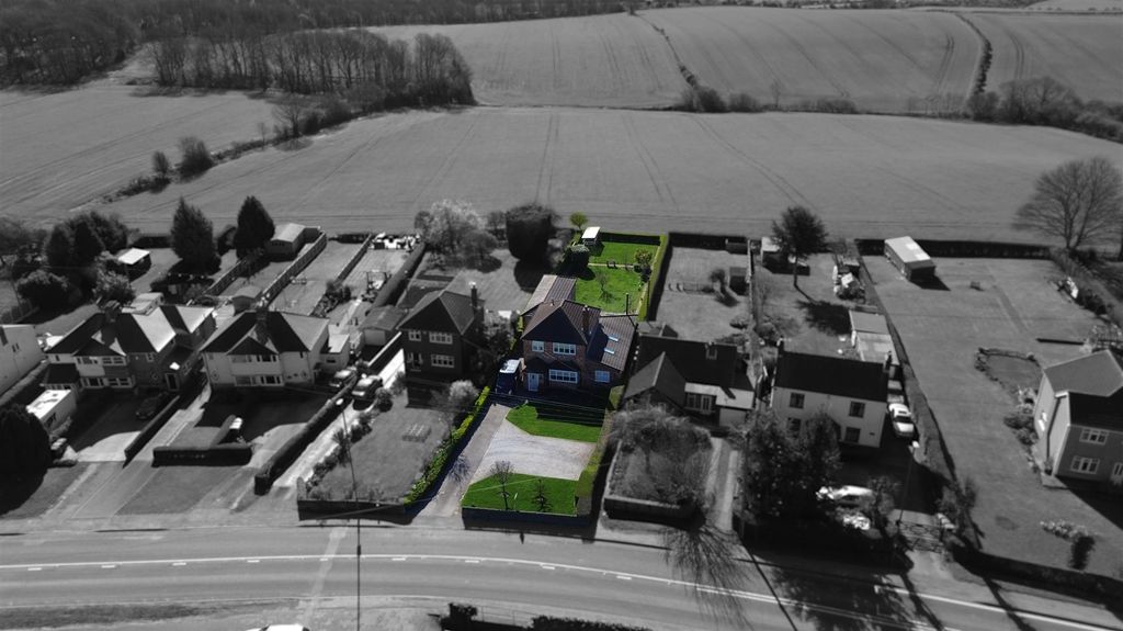 Property photo 2 of 33 Screenshot 2026-04-09 At 09.59.44.Png