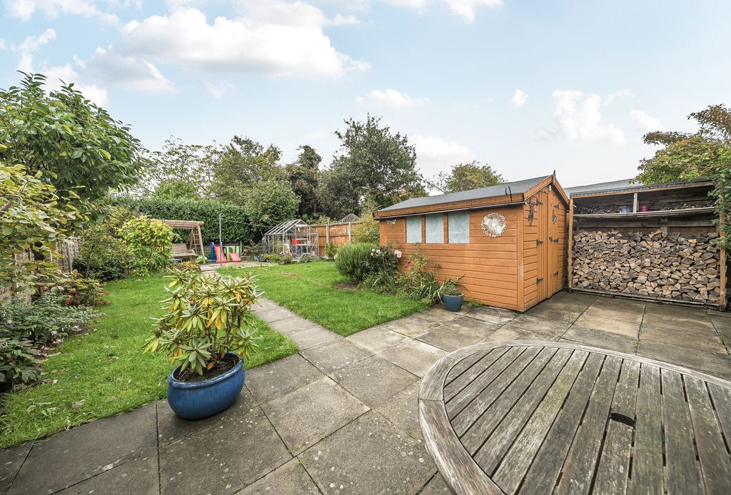 Property photo 1 of 12 1355967-5-68Cbd30...