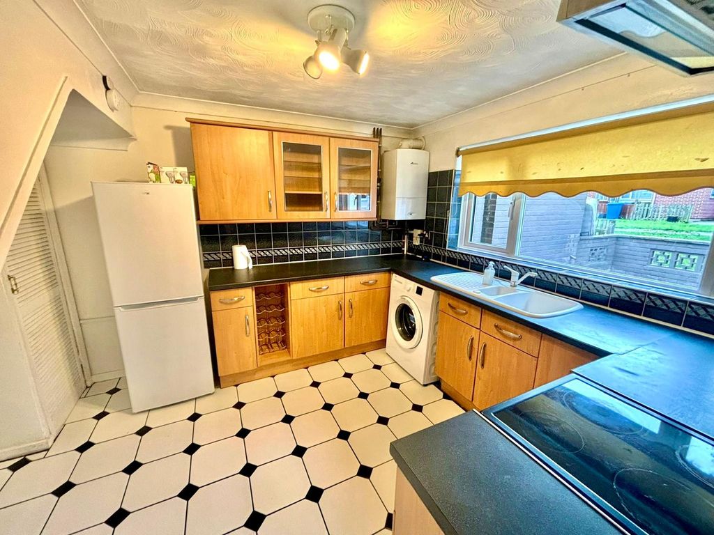 Property photo 2 of 11 Image