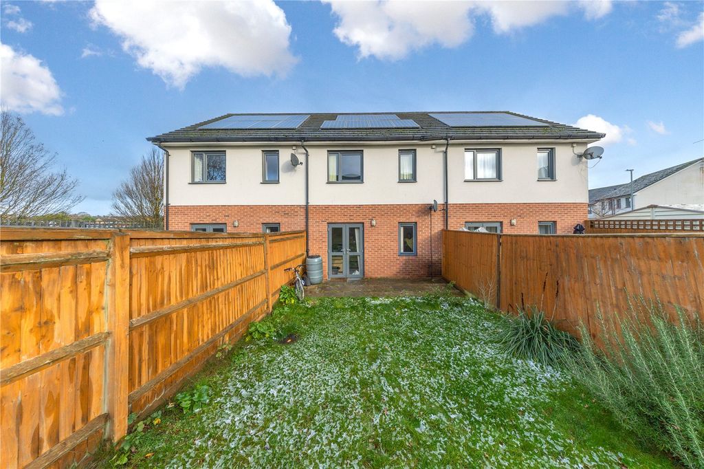 Property photo 2 of 19 Picture No. 13