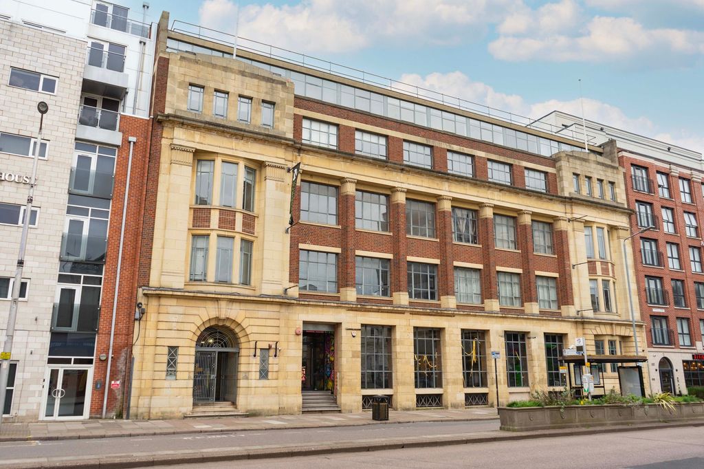 Property photo 1 of 26