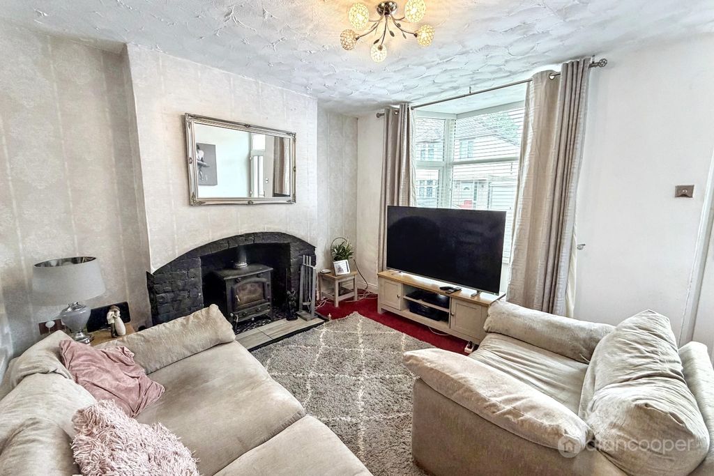 Property photo 3 of 13 5125394