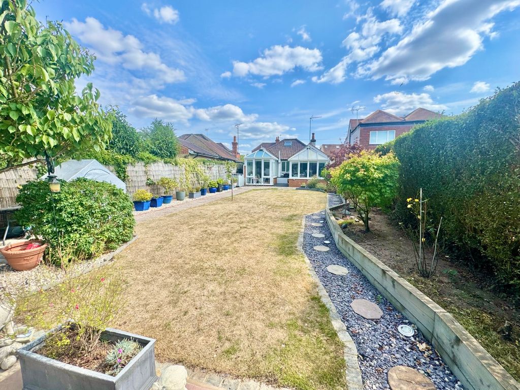 Property photo 2 of 14 4448372