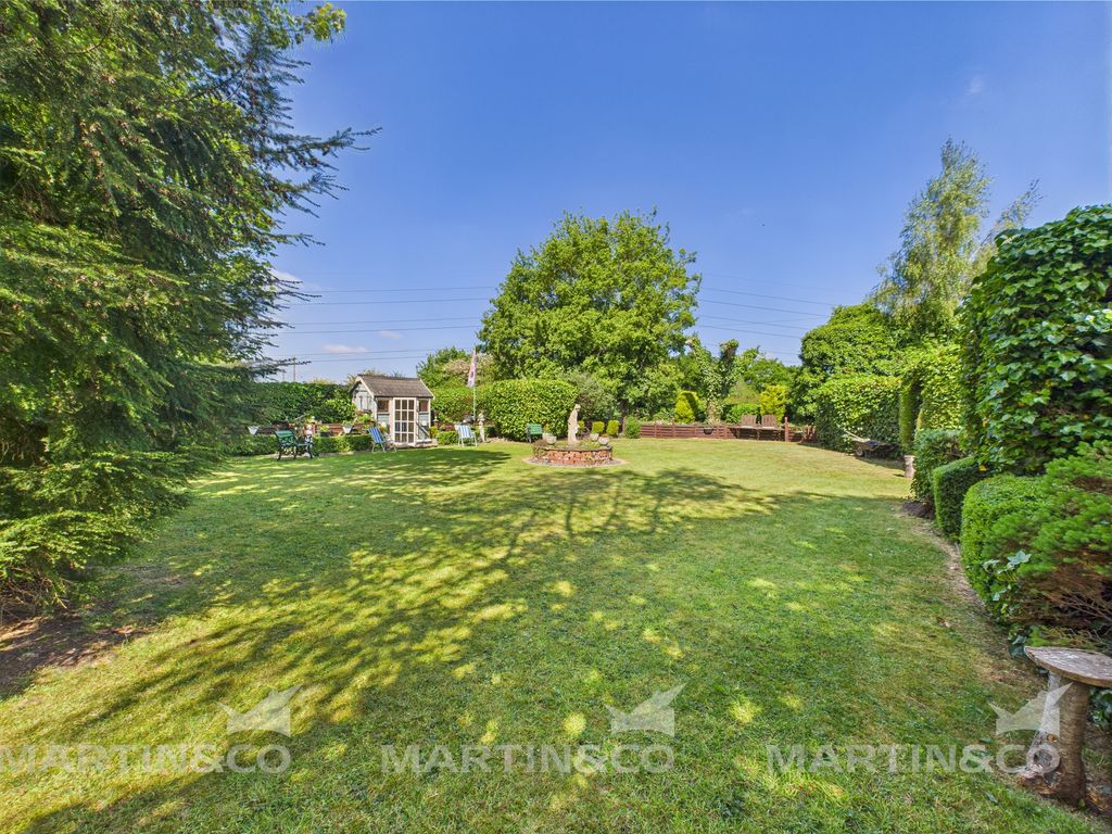 Property photo 2 of 47 Cam02406G0-Pr0459-Still024