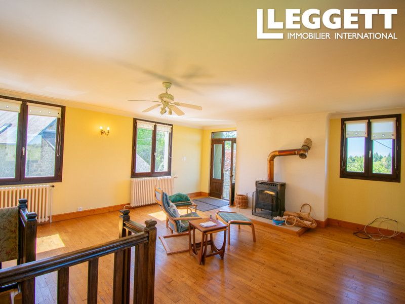 Property photo 2 of 10