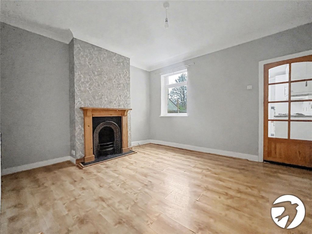 Property photo 3 of 12 Picture No. 12