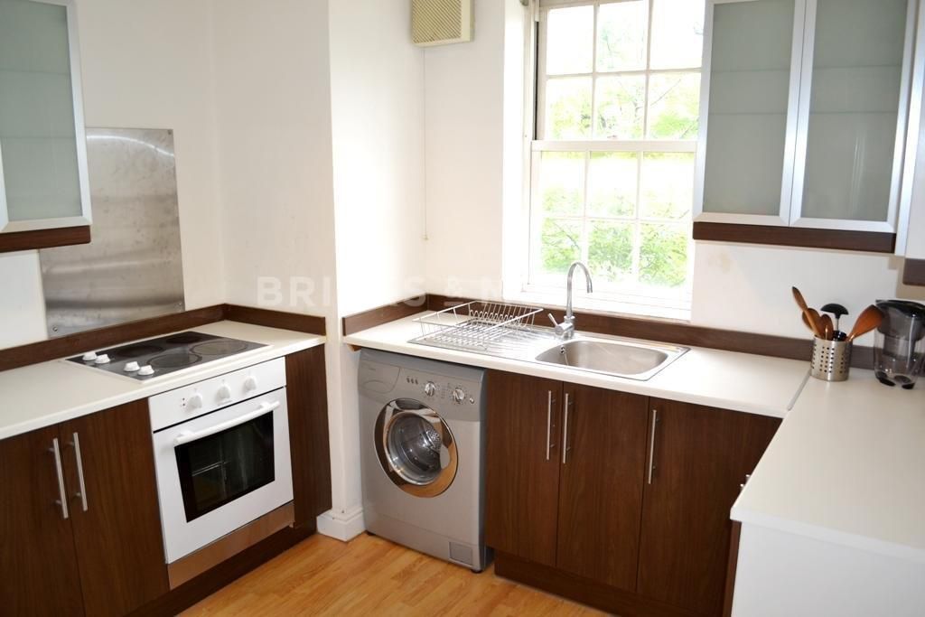 Property photo 2 of 9 Upcxvzel-Oycqgohl738Zecrx1M.Jpg