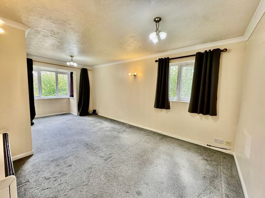 Property photo 3 of 6 Image