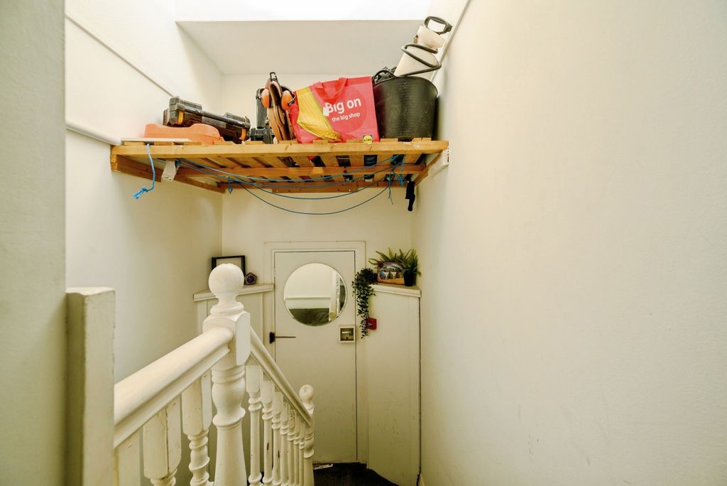 Property photo 2 of 20 Pbox-Img.Jpg