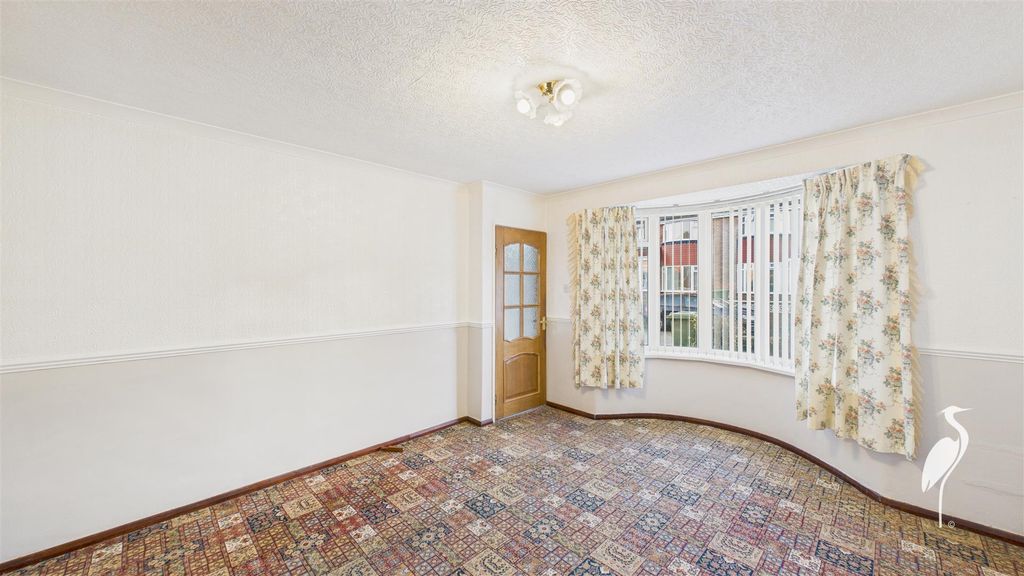 Property photo 3 of 25 Lounge/Dining Room