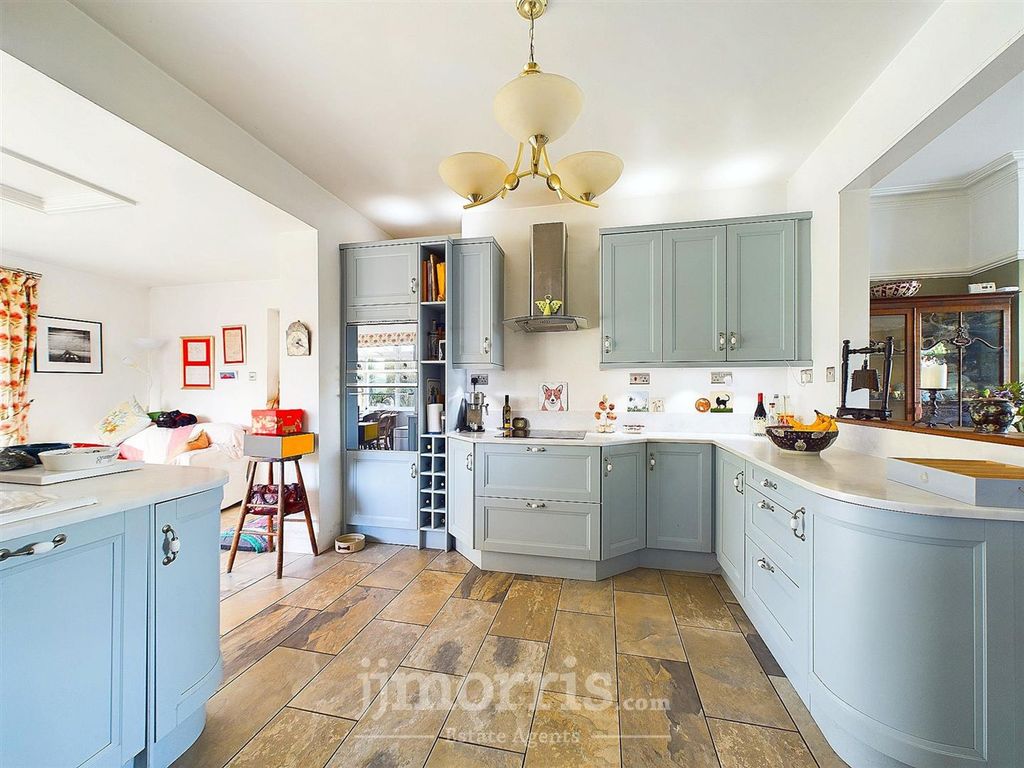 Property photo 2 of 26 Cam02122G0-Pr0216-Still017.Jpg