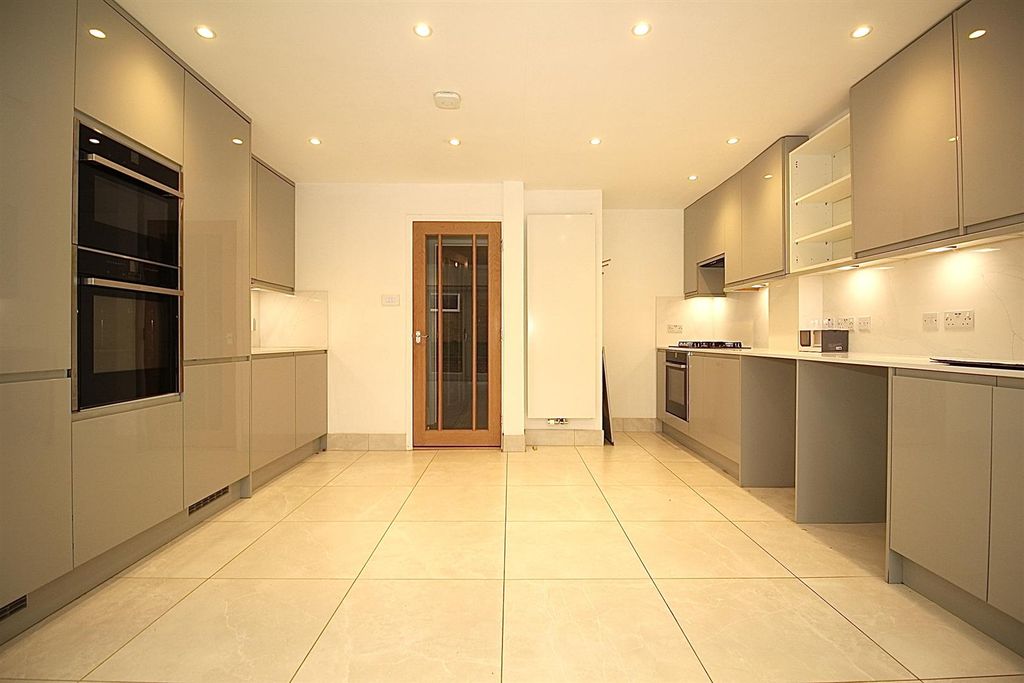 Property photo 3 of 25 Img_6006.Jpeg