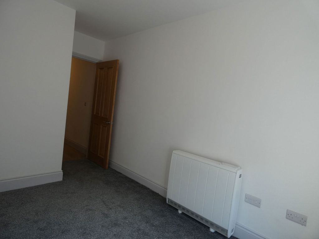 Additional image 7 of 2 bed flat to rentGraham Road, Malvern, Worcestershire WR14