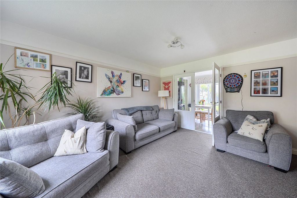 Property photo 3 of 21 Picture No. 11