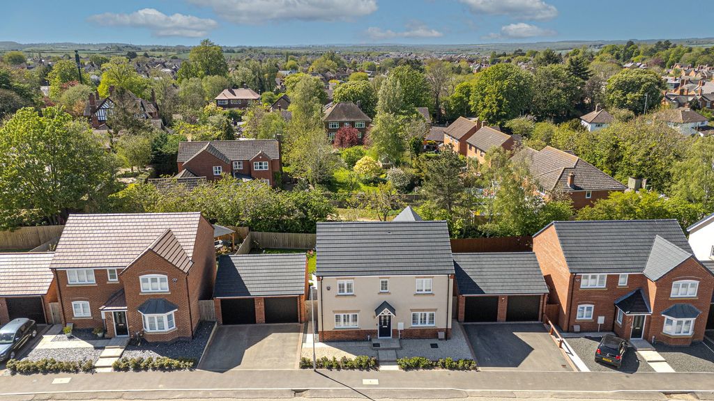 Property photo 1 of 33