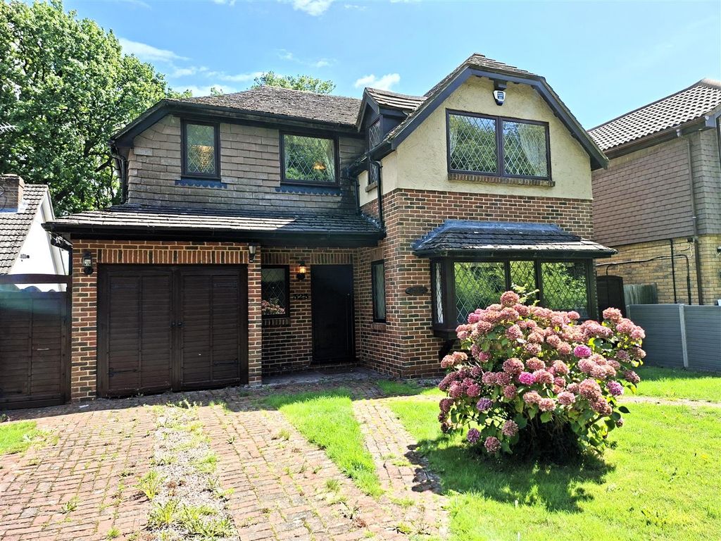 Property photo 1 of 25 Hempstead Road