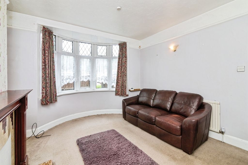 Property photo 3 of 19