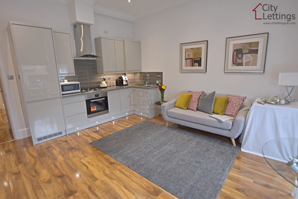 Property photo 1 of 5