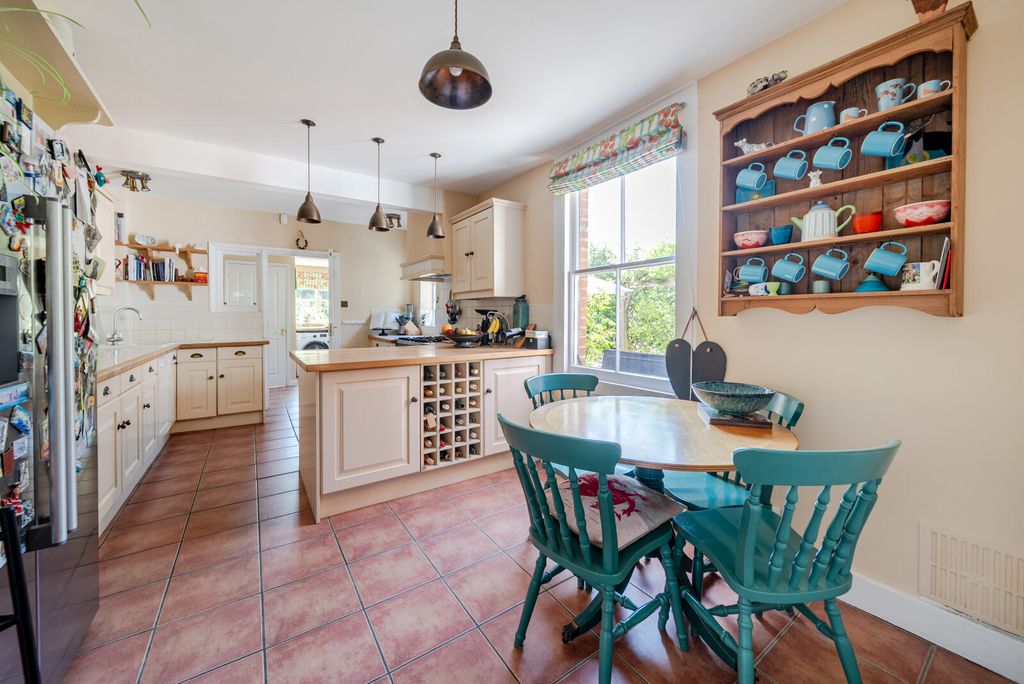 Property photo 2 of 24 1479943-35-6A3950...