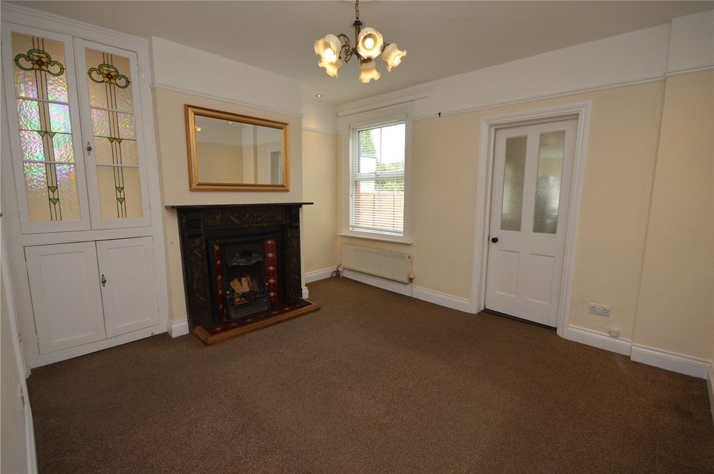 Property photo 3 of 10 Picture No. 12