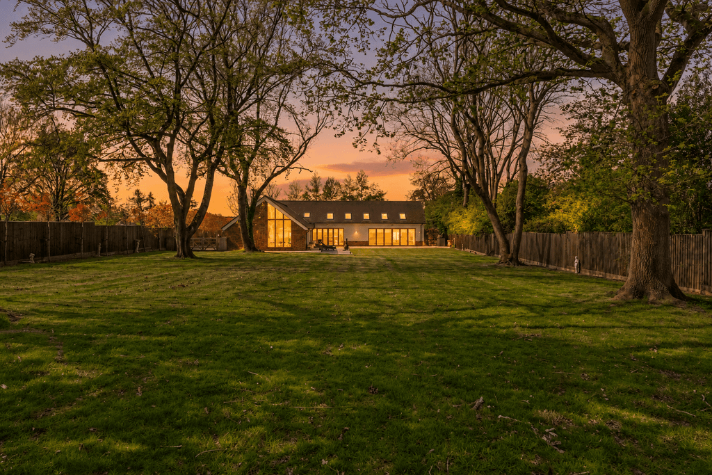Property photo 3 of 42 Akeman Residential