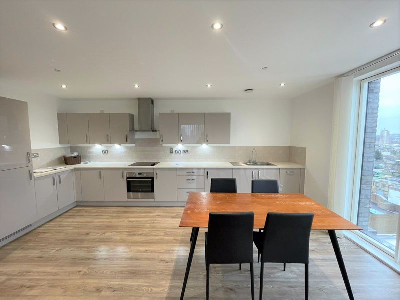 Property photo 2 of 10 Photo 8