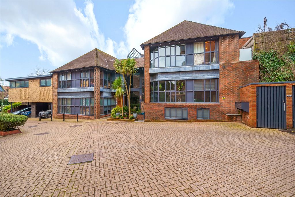 Property photo 1 of 12 Picture No. 14