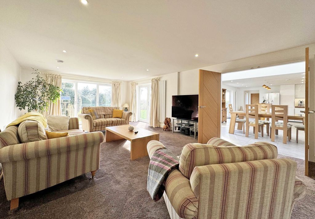 Property photo 1 of 18 Photo 1