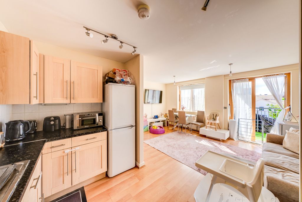 Property photo 3 of 24 A7S09789Hdr
