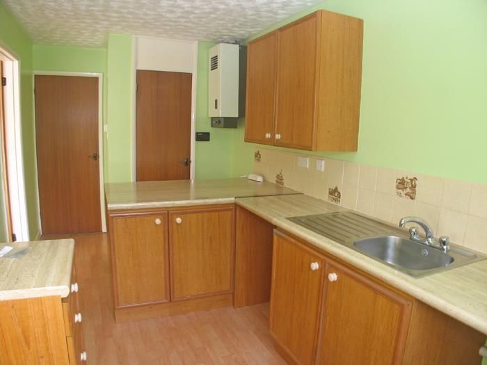 Property photo 2 of 12 6 Brook Court Kitchen.Jpg
