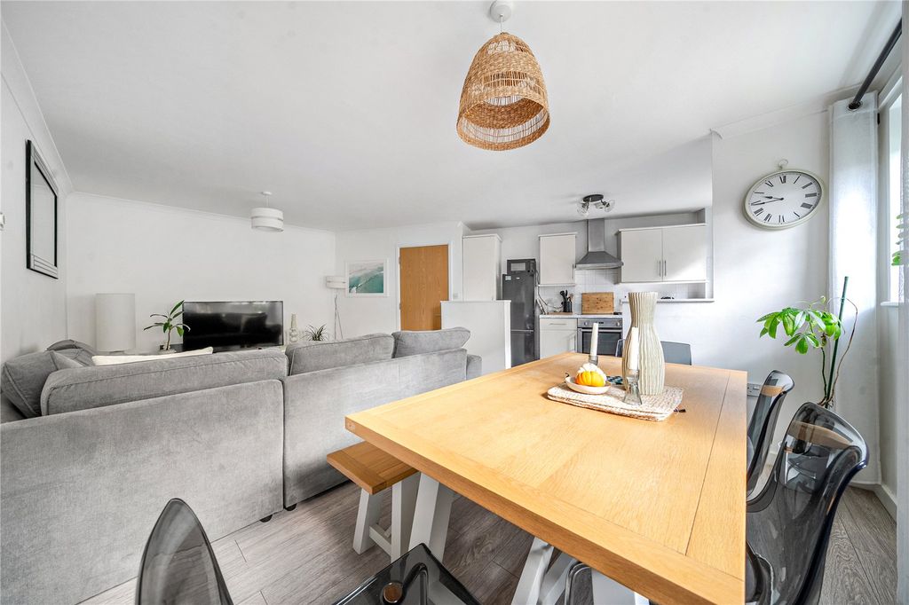 Property photo 2 of 6 Dining Room